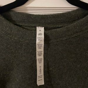 Womens Alo Yoga Pullover Sweatshirt Dark Olive Medium